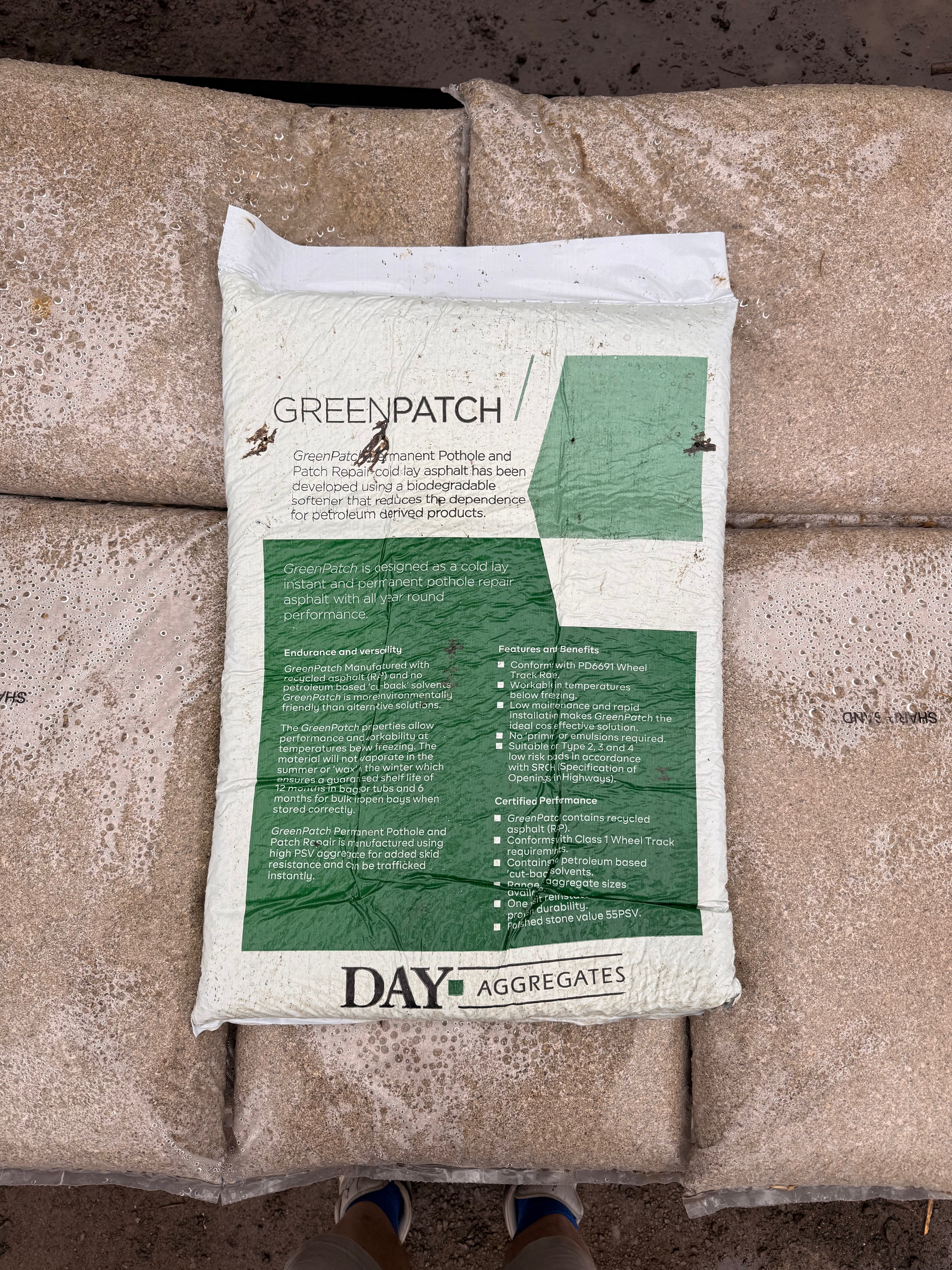 Macadam, cold lay tar, driveway patch/fill 20kg bags Greenpatch