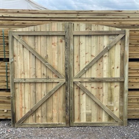 Featheredge Entrance, Driveway Gate Arch Top (Pair) - Decking Delivery