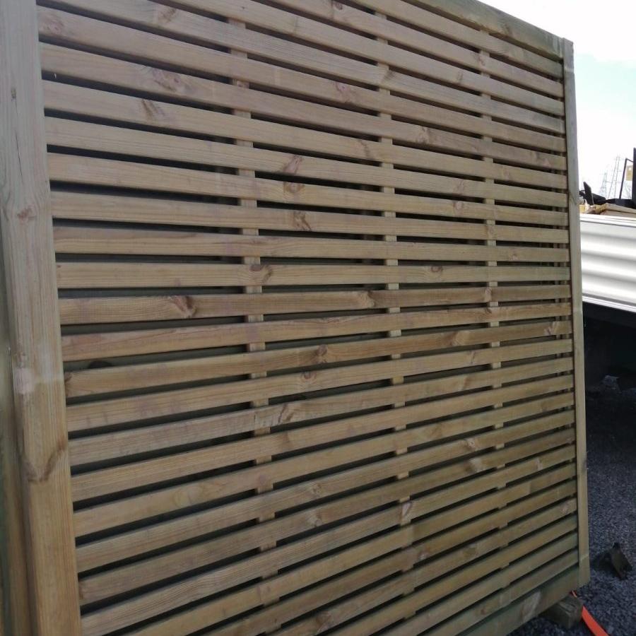 La Spezia Fence Panels - Decking Delivery