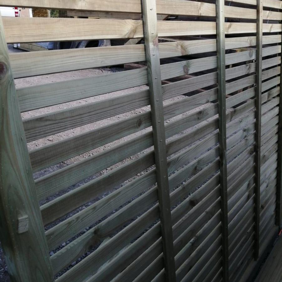 La Spezia Fence Panels - Decking Delivery