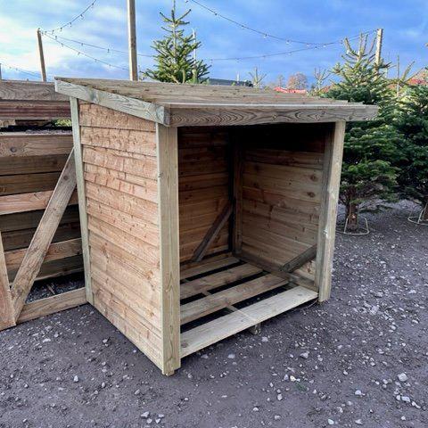 Log Store - Featheredge Board - Decking Delivery