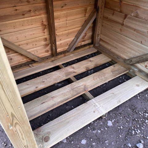 Log Store - Featheredge Board - Decking Delivery