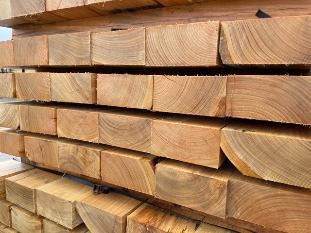 Eucalyptus Railway Sleepers... Who Knew! - Decking Delivery