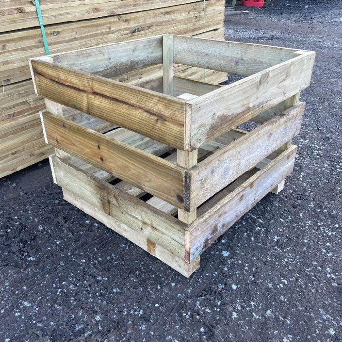 Compost Bin / Hay Feeder | Decking Delivery | Quality timber