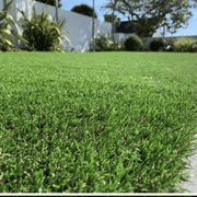 Hanbury - Artificial Grass 4m² - Decking Delivery