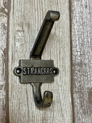 Item hooks - Decking Delivery