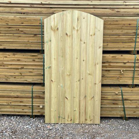 Wooden Garden Close Board Gates - Arched Top - Decking Delivery