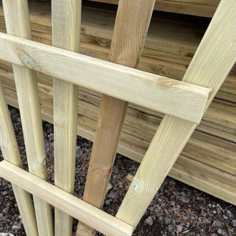 Wooden Garden Fan Trellis - Decking Delivery